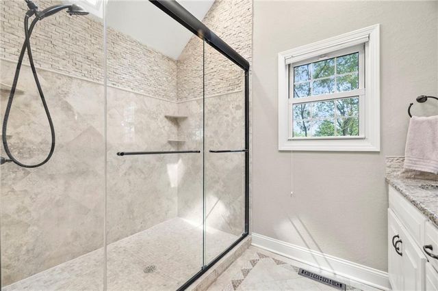 13105 S Lakeshore Drive, Olathe, KS 66061