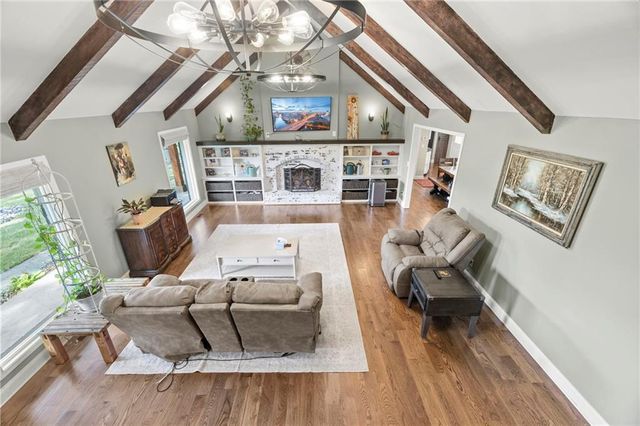 13105 S Lakeshore Drive, Olathe, KS 66061