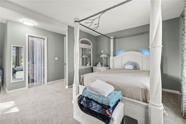 13105 S Lakeshore Drive, Olathe, KS 66061