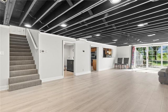 13105 S Lakeshore Drive, Olathe, KS 66061