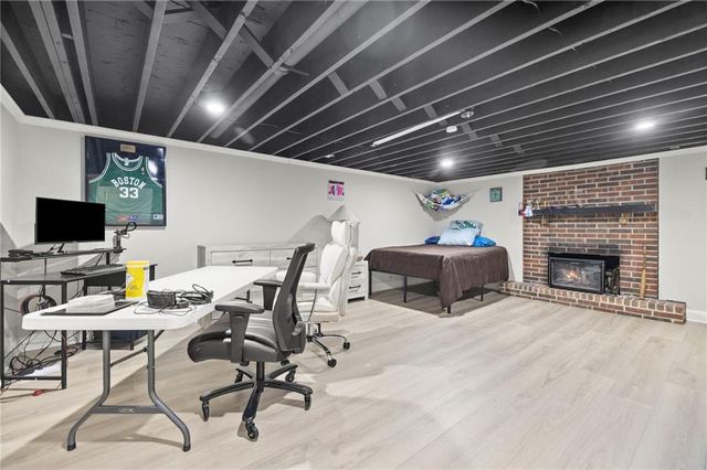 13105 S Lakeshore Drive, Olathe, KS 66061