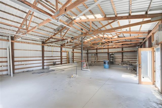 13105 S Lakeshore Drive, Olathe, KS 66061