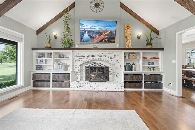 13105 S Lakeshore Drive, Olathe, KS 66061