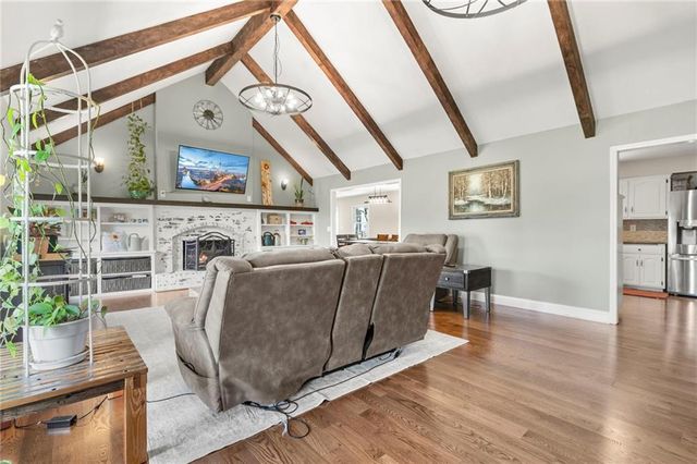 13105 S Lakeshore Drive, Olathe, KS 66061