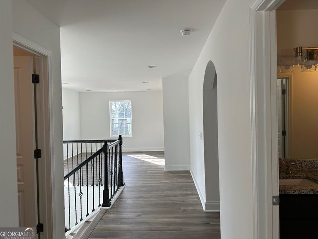 2147 Spring Rd, Gainesville, GA 30504