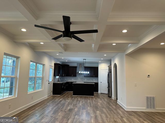 2147 Spring Rd, Gainesville, GA 30504