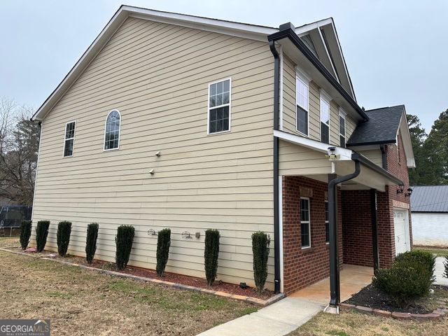 2147 Spring Rd, Gainesville, GA 30504