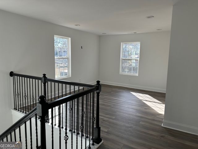 2147 Spring Rd, Gainesville, GA 30504