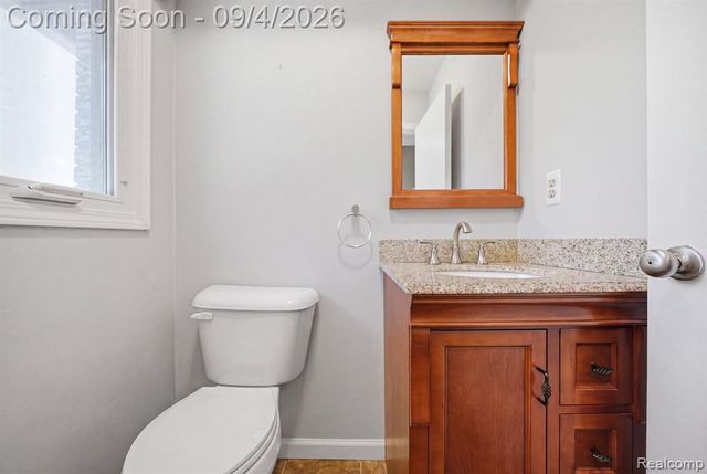 25200 Quarter Deck Street, Harrison Twp, MI 48045