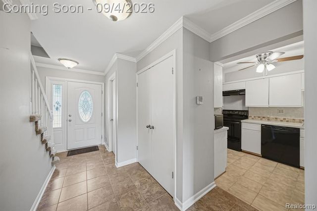 25200 Quarter Deck Street, Harrison Twp, MI 48045