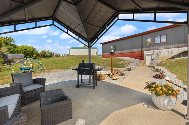 649 Snedegar Road, Mt Sterling, KY 40353