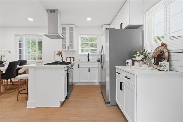 2118 Glendale Drive, Decatur, GA 30032