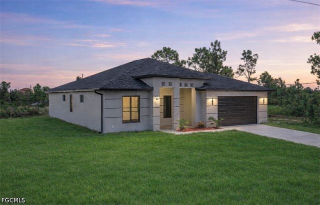 3007 62nd ST W, Lehigh Acres, FL 33971