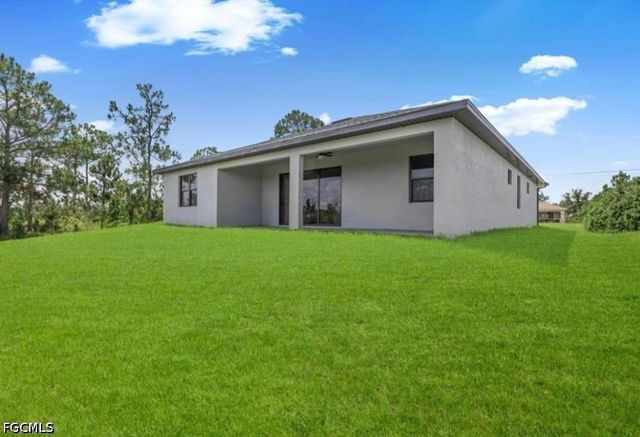 3007 62nd ST W, Lehigh Acres, FL 33971