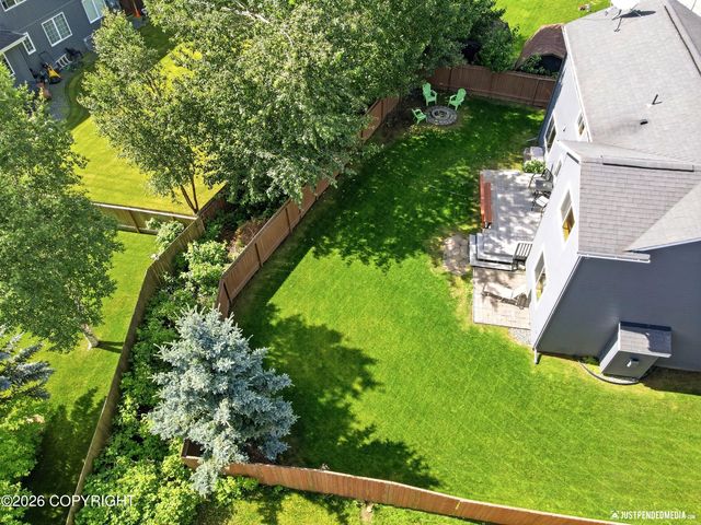 5717 Yukon Charlie Loop, Anchorage, AK 99502