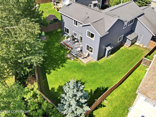5717 Yukon Charlie Loop, Anchorage, AK 99502