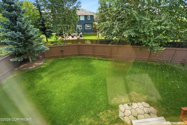 5717 Yukon Charlie Loop, Anchorage, AK 99502