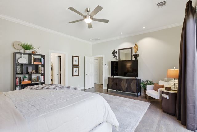 3528 N Versailles Avenue, Dallas, TX 75209