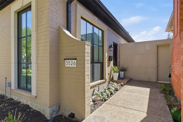 3528 N Versailles Avenue, Dallas, TX 75209