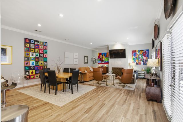 3528 N Versailles Avenue, Dallas, TX 75209