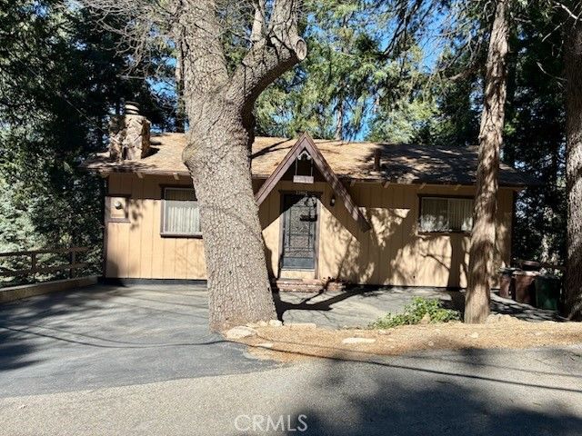 23992 Lakeview Dr., Crestline, CA 92325