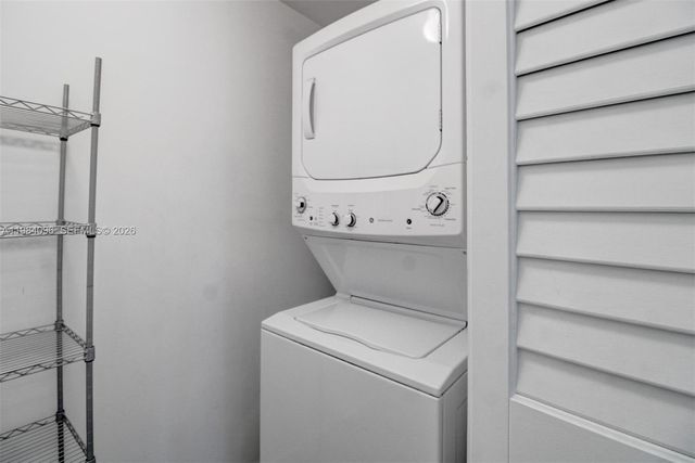 1600 SW 1st Ave 713, Miami, FL 33129