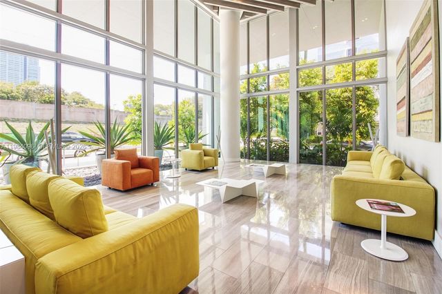 1600 SW 1st Ave 713, Miami, FL 33129