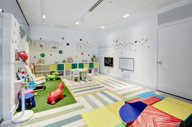 1600 SW 1st Ave 713, Miami, FL 33129