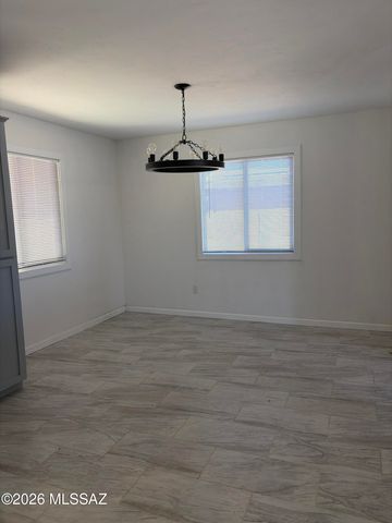 6660 S Downing Avenue, Tucson, AZ 85756