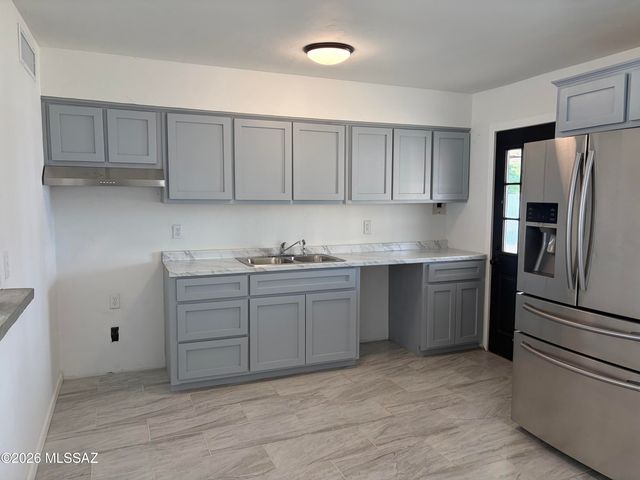 6660 S Downing Avenue, Tucson, AZ 85756