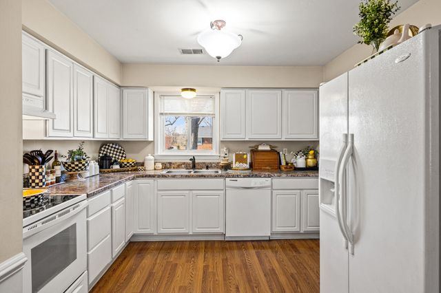 595 Greenwood Drive, Harrodsburg, KY 40330