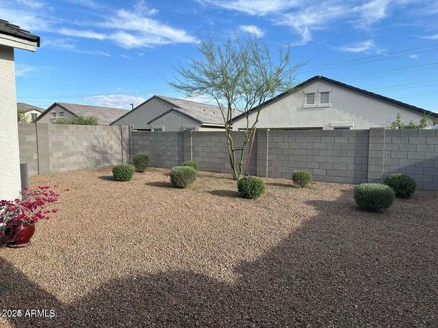 7811 W Riverside Avenue, Phoenix, AZ 85043