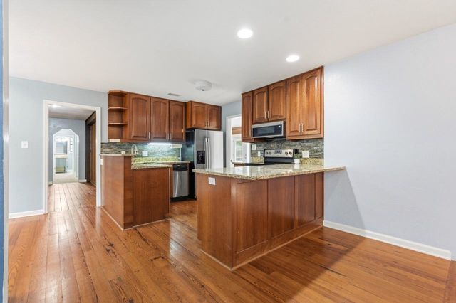 3320 Dartmoor Drive, Tallahassee, FL 32312