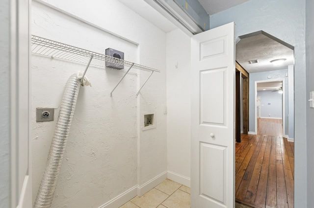 3320 Dartmoor Drive, Tallahassee, FL 32312