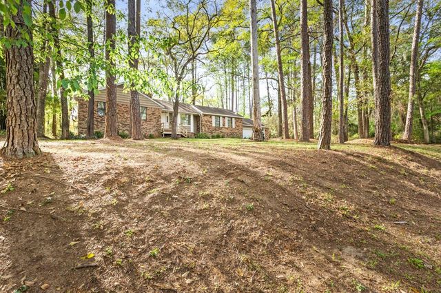 3320 Dartmoor Drive, Tallahassee, FL 32312