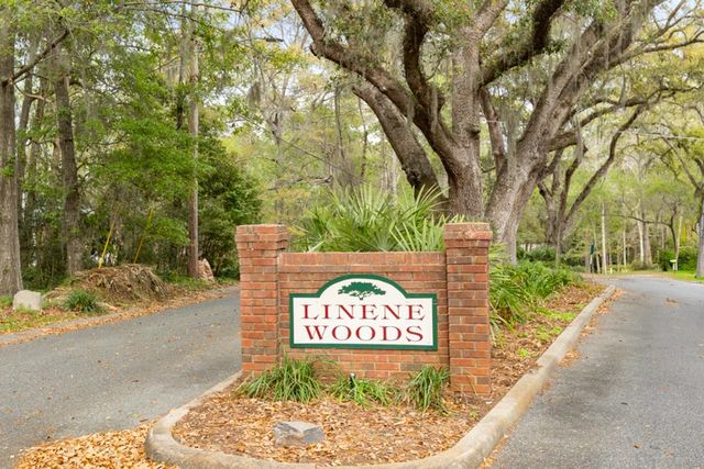 3320 Dartmoor Drive, Tallahassee, FL 32312