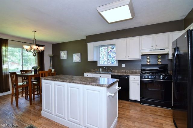 5454 Barton Road, North Olmsted, OH 44070
