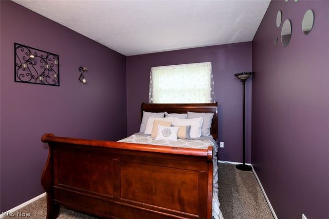 5454 Barton Road, North Olmsted, OH 44070