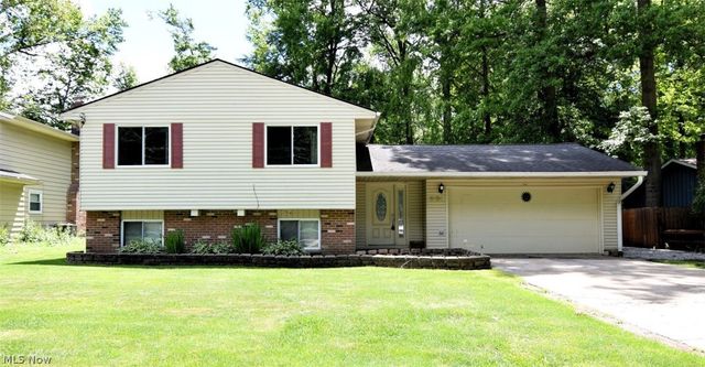 5454 Barton Road, North Olmsted, OH 44070