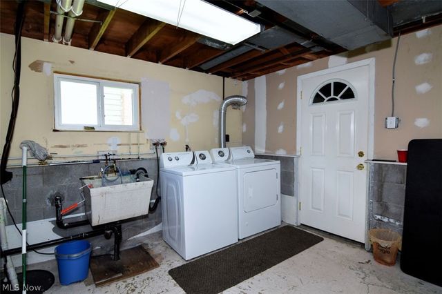 5454 Barton Road, North Olmsted, OH 44070