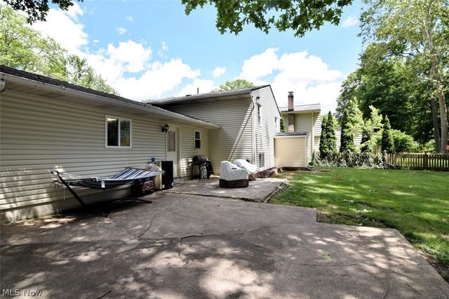 5454 Barton Road, North Olmsted, OH 44070