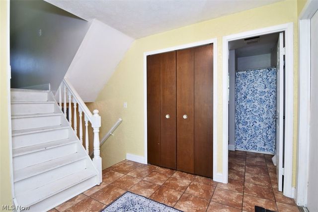 5454 Barton Road, North Olmsted, OH 44070