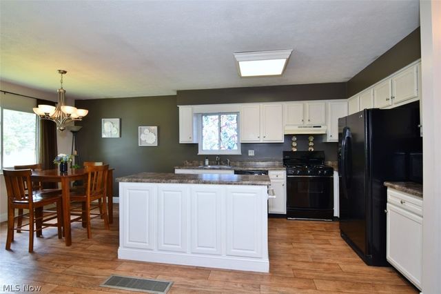 5454 Barton Road, North Olmsted, OH 44070