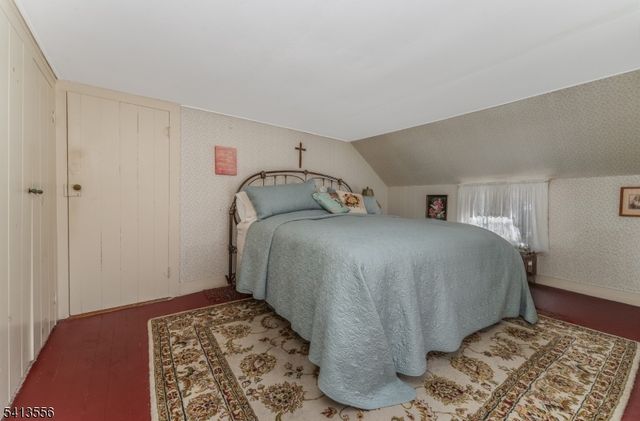 40 Sergeantsville Road, Raritan Twp., NJ 08822