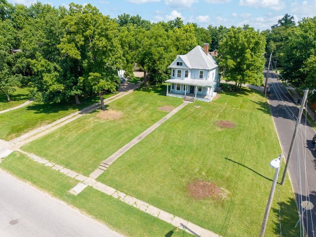 703 W BROADWAY, Columbia, MO 65203