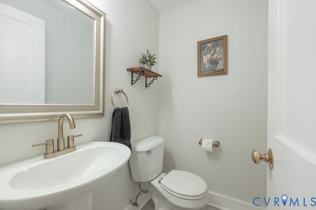 808 N 35th St, Richmond, VA 23223