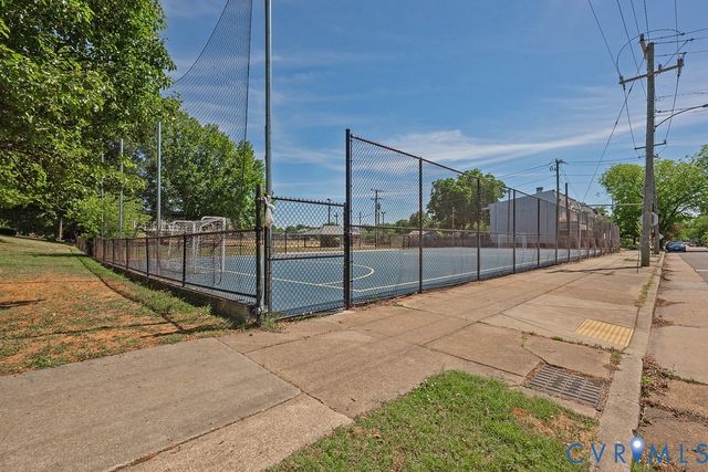 808 N 35th St, Richmond, VA 23223