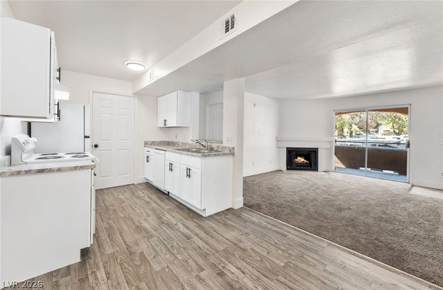 230 Mission Catalina Lane 202, Las Vegas, NV 89107
