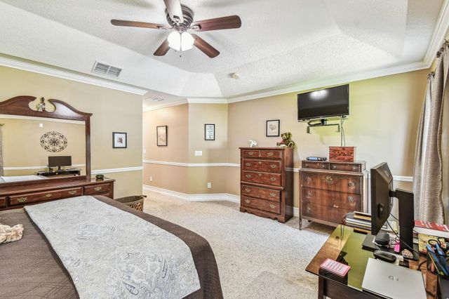 1712 Hawkins Cove Dr, Jacksonville, FL 32246