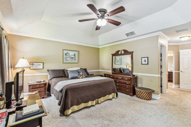 1712 Hawkins Cove Dr, Jacksonville, FL 32246